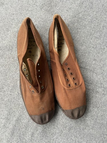 Chaussures plimsolls repos - chaussures,